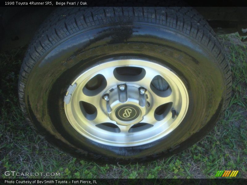 Beige Pearl / Oak 1998 Toyota 4Runner SR5