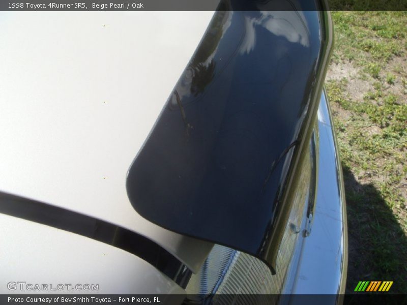 Beige Pearl / Oak 1998 Toyota 4Runner SR5