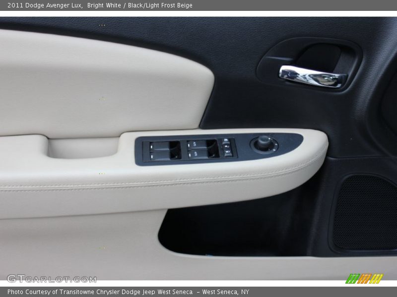Bright White / Black/Light Frost Beige 2011 Dodge Avenger Lux
