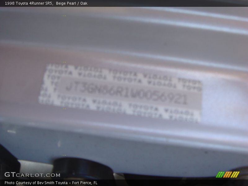 Beige Pearl / Oak 1998 Toyota 4Runner SR5
