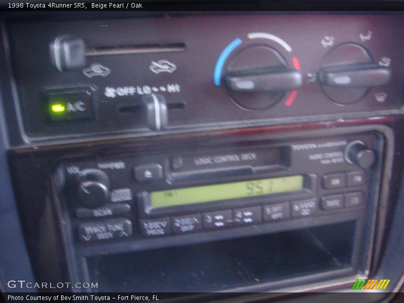 Beige Pearl / Oak 1998 Toyota 4Runner SR5
