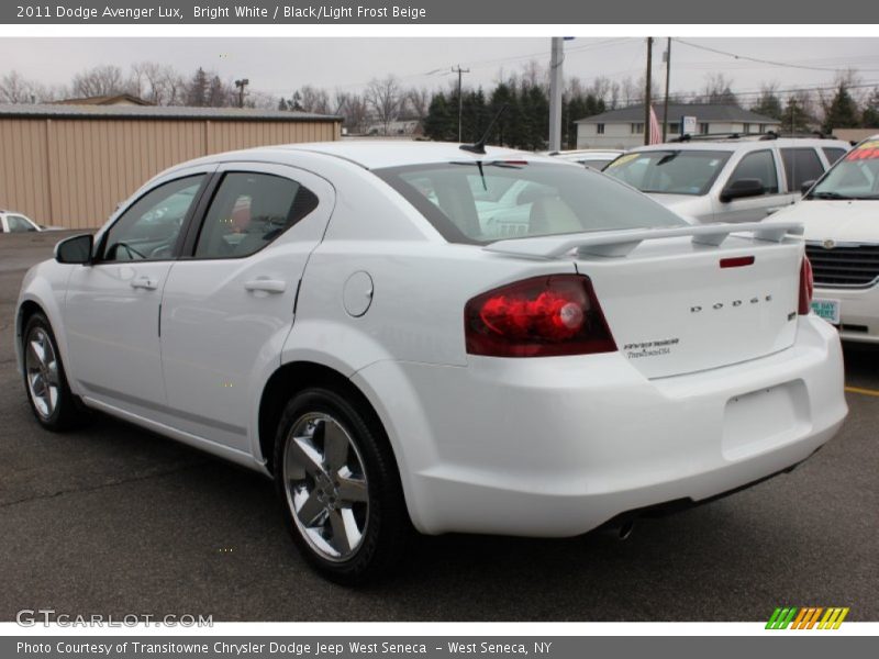 Bright White / Black/Light Frost Beige 2011 Dodge Avenger Lux
