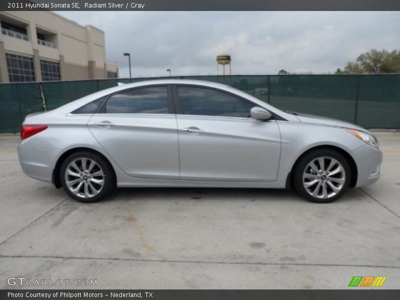 Radiant Silver / Gray 2011 Hyundai Sonata SE