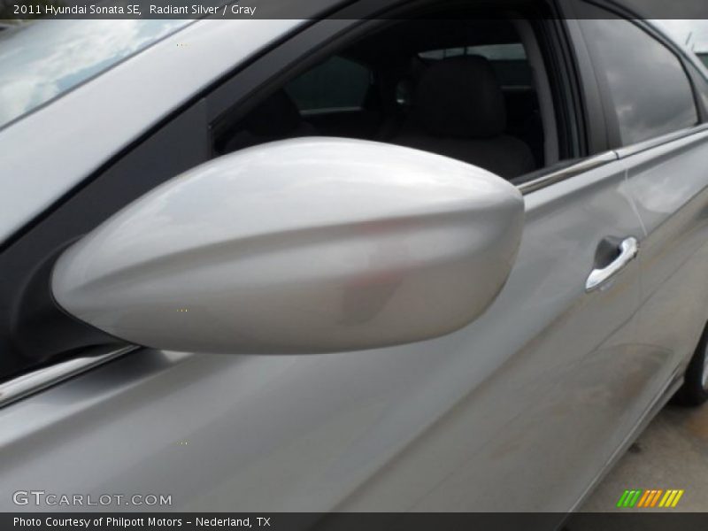 Radiant Silver / Gray 2011 Hyundai Sonata SE