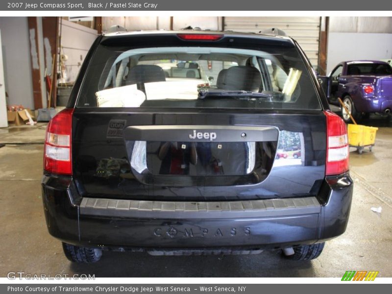 Black / Pastel Slate Gray 2007 Jeep Compass Sport