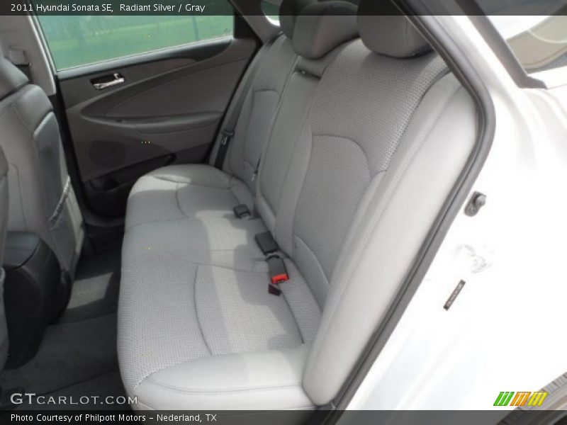 Radiant Silver / Gray 2011 Hyundai Sonata SE