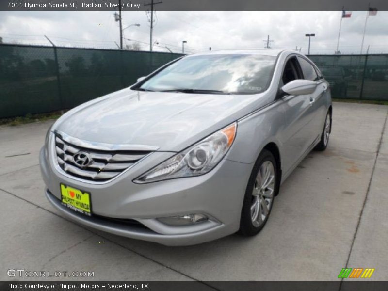 Radiant Silver / Gray 2011 Hyundai Sonata SE