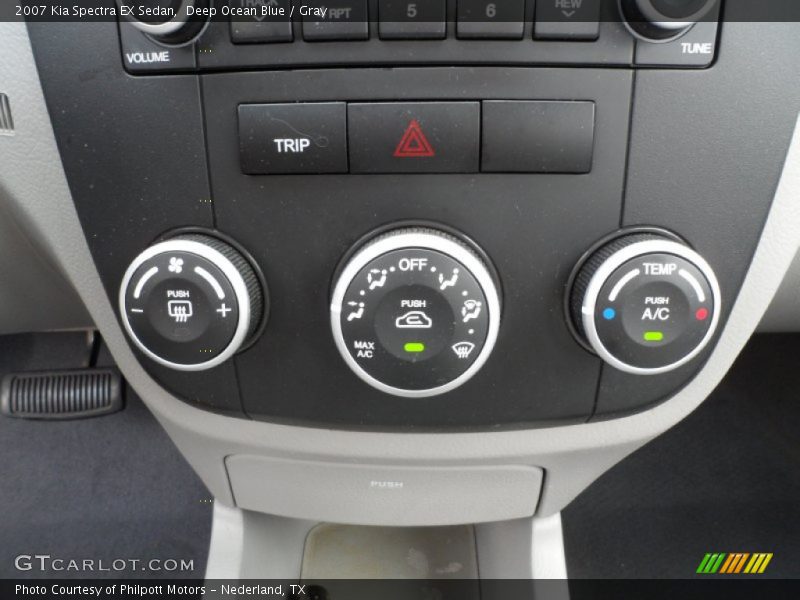 Controls of 2007 Spectra EX Sedan