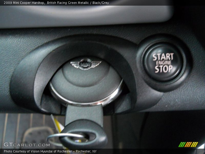 British Racing Green Metallic / Black/Grey 2009 Mini Cooper Hardtop