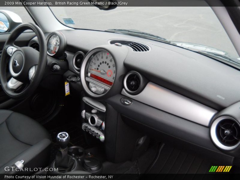 British Racing Green Metallic / Black/Grey 2009 Mini Cooper Hardtop