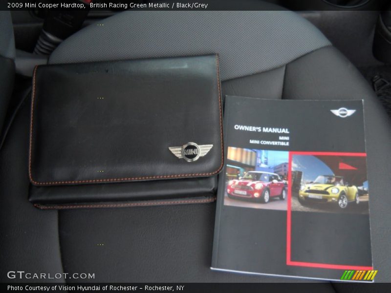 British Racing Green Metallic / Black/Grey 2009 Mini Cooper Hardtop