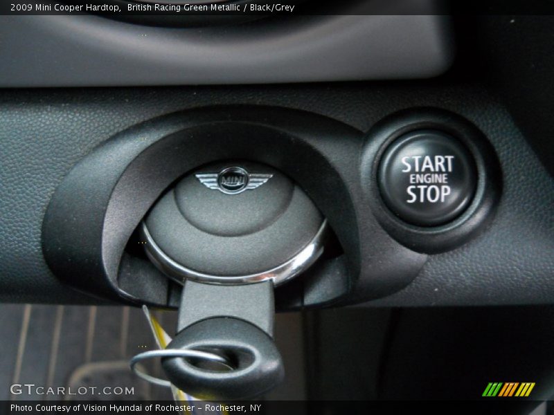 British Racing Green Metallic / Black/Grey 2009 Mini Cooper Hardtop