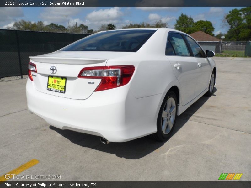 Super White / Black 2012 Toyota Camry SE