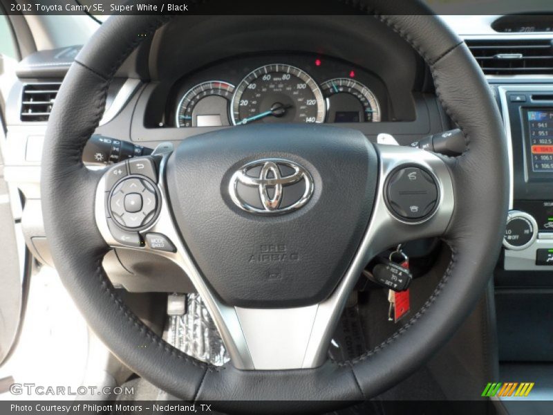 Super White / Black 2012 Toyota Camry SE