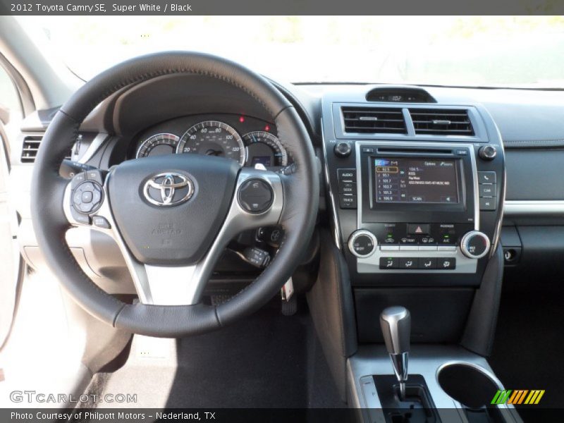 Super White / Black 2012 Toyota Camry SE