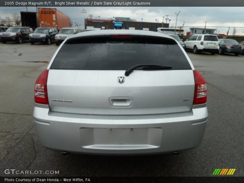 Bright Silver Metallic / Dark Slate Gray/Light Graystone 2005 Dodge Magnum R/T