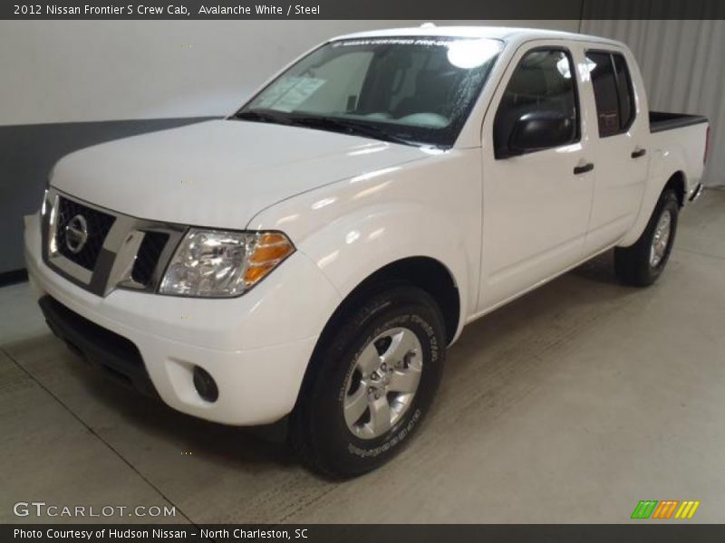 Avalanche White / Steel 2012 Nissan Frontier S Crew Cab