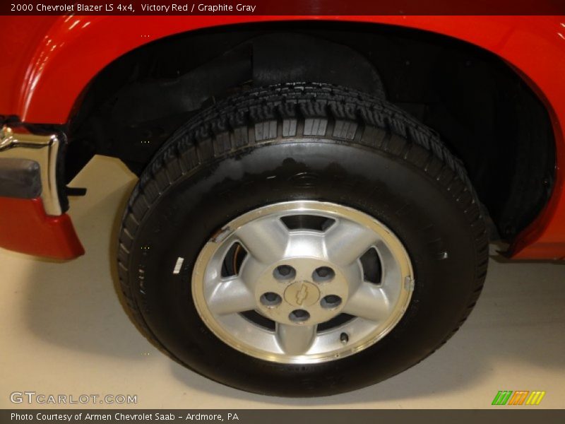 Victory Red / Graphite Gray 2000 Chevrolet Blazer LS 4x4