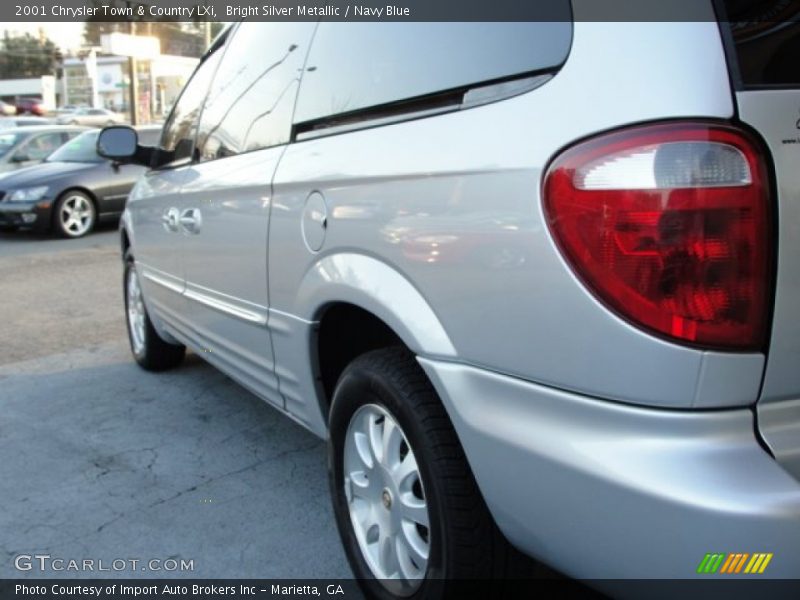 Bright Silver Metallic / Navy Blue 2001 Chrysler Town & Country LXi