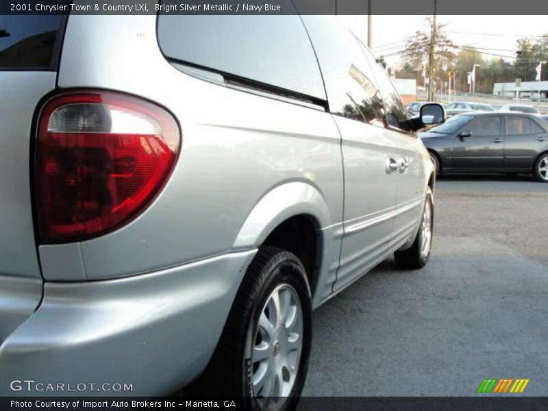 Bright Silver Metallic / Navy Blue 2001 Chrysler Town & Country LXi