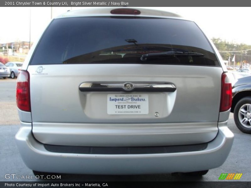 Bright Silver Metallic / Navy Blue 2001 Chrysler Town & Country LXi