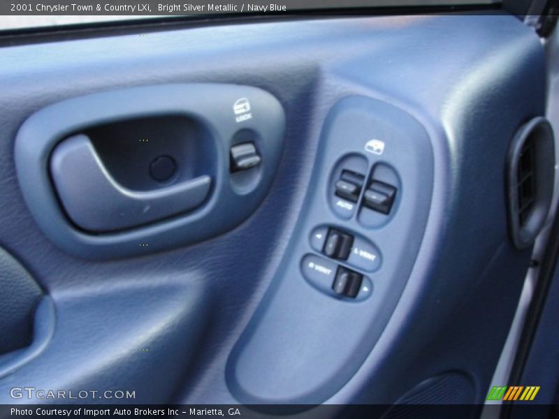 Bright Silver Metallic / Navy Blue 2001 Chrysler Town & Country LXi