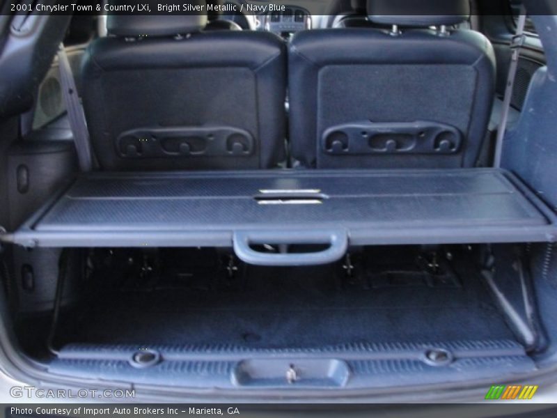 Bright Silver Metallic / Navy Blue 2001 Chrysler Town & Country LXi