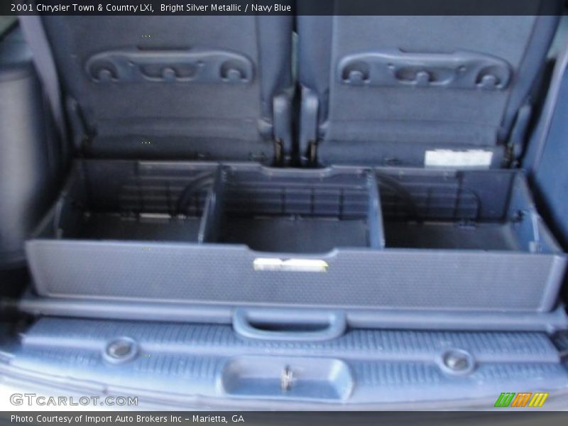 Bright Silver Metallic / Navy Blue 2001 Chrysler Town & Country LXi