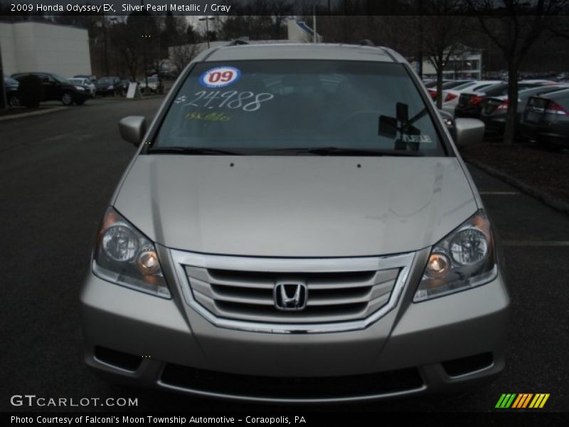 Silver Pearl Metallic / Gray 2009 Honda Odyssey EX