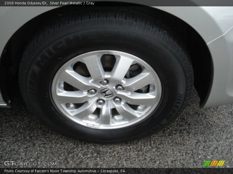 Silver Pearl Metallic / Gray 2009 Honda Odyssey EX