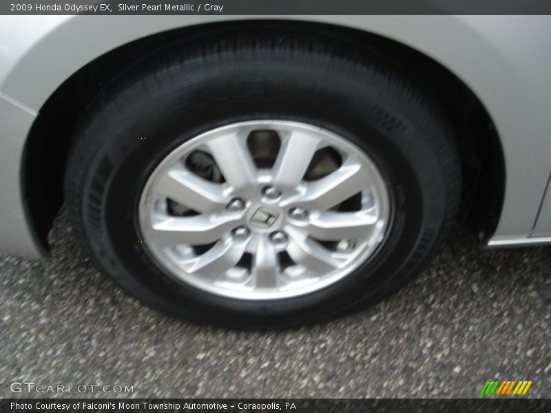 Silver Pearl Metallic / Gray 2009 Honda Odyssey EX