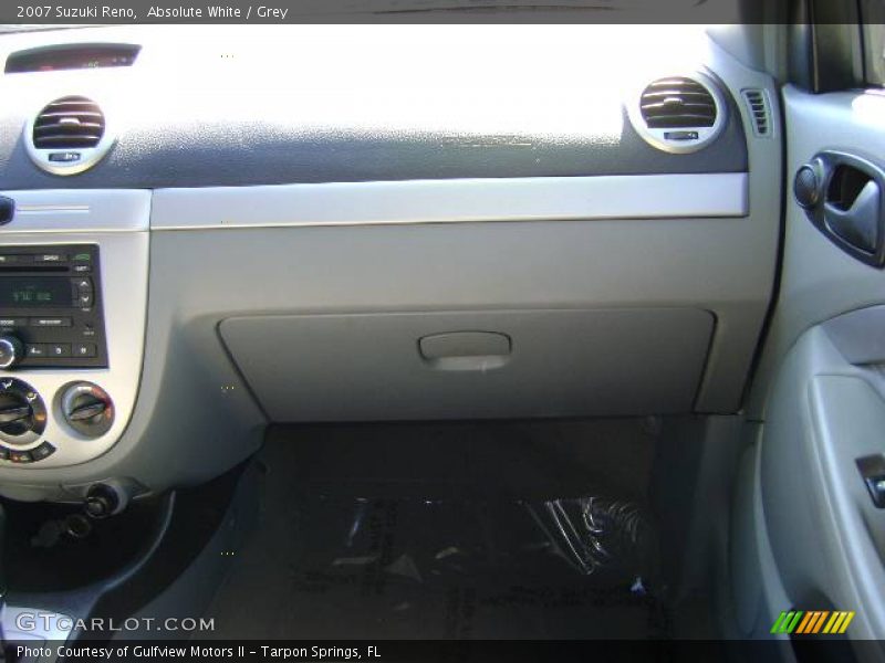 Absolute White / Grey 2007 Suzuki Reno