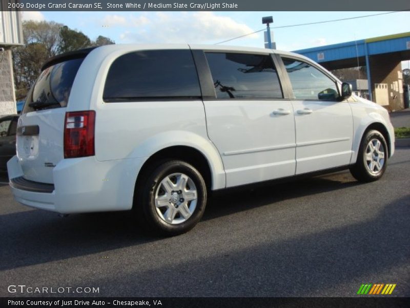 Stone White / Medium Slate Gray/Light Shale 2009 Dodge Grand Caravan SE