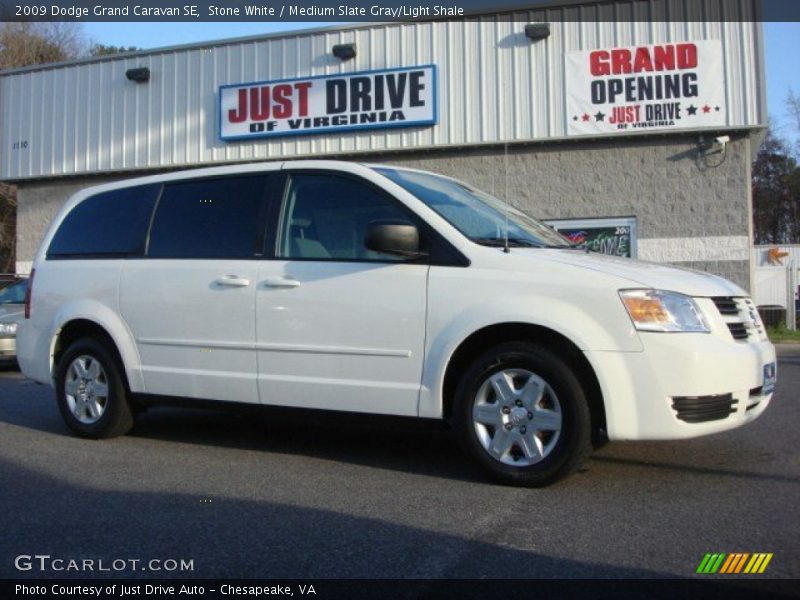 Stone White / Medium Slate Gray/Light Shale 2009 Dodge Grand Caravan SE