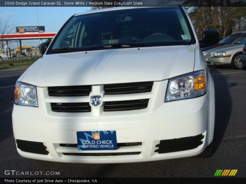 Stone White / Medium Slate Gray/Light Shale 2009 Dodge Grand Caravan SE