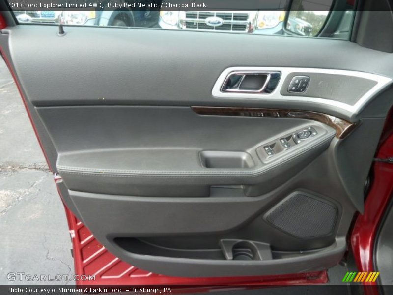 Door Panel of 2013 Explorer Limited 4WD