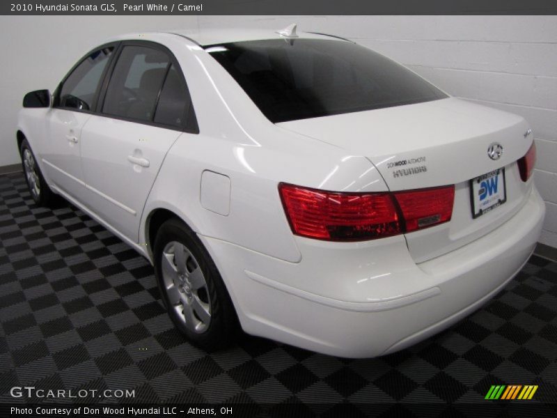 Pearl White / Camel 2010 Hyundai Sonata GLS