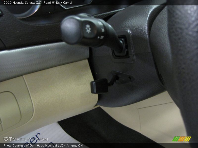 Pearl White / Camel 2010 Hyundai Sonata GLS