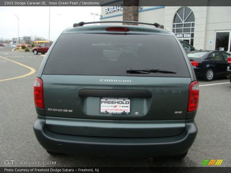 Onyx Green Pearl / Sandstone 2003 Dodge Caravan SE