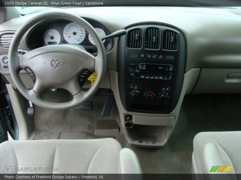 Onyx Green Pearl / Sandstone 2003 Dodge Caravan SE