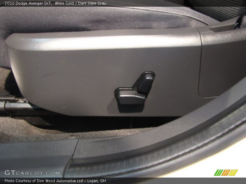 White Gold / Dark Slate Gray 2010 Dodge Avenger SXT