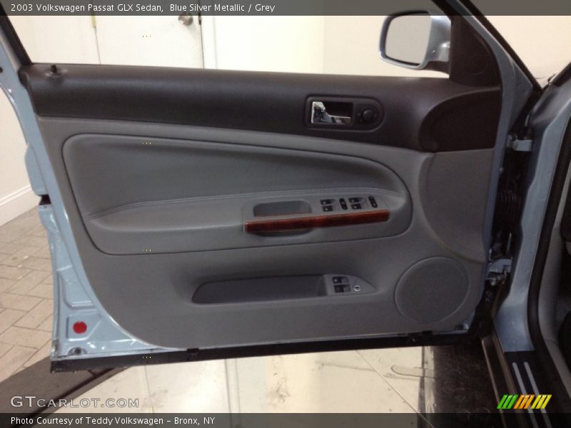Blue Silver Metallic / Grey 2003 Volkswagen Passat GLX Sedan