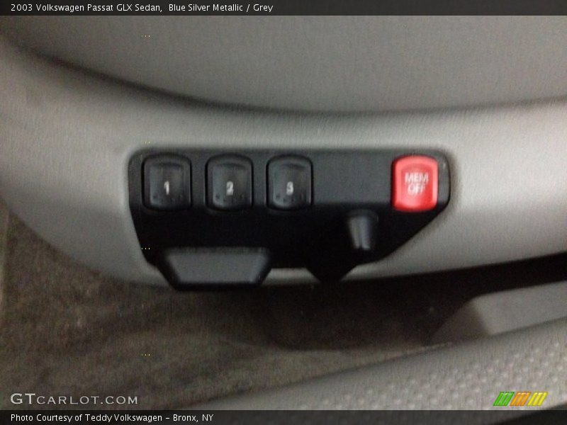 Blue Silver Metallic / Grey 2003 Volkswagen Passat GLX Sedan