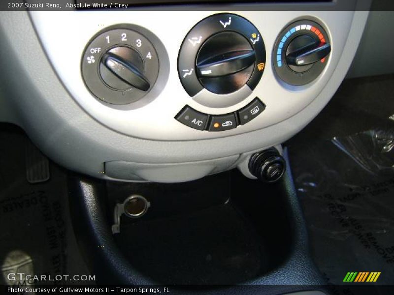 Absolute White / Grey 2007 Suzuki Reno