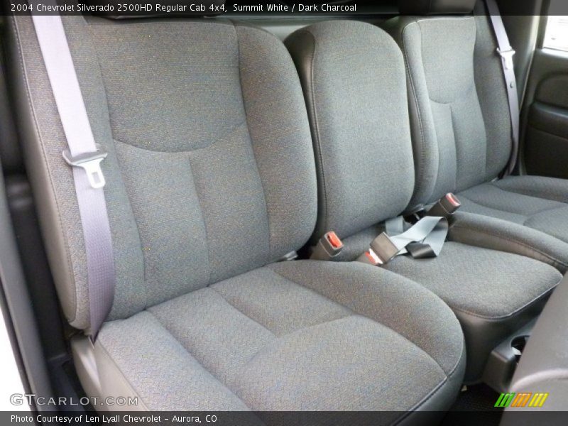 Summit White / Dark Charcoal 2004 Chevrolet Silverado 2500HD Regular Cab 4x4