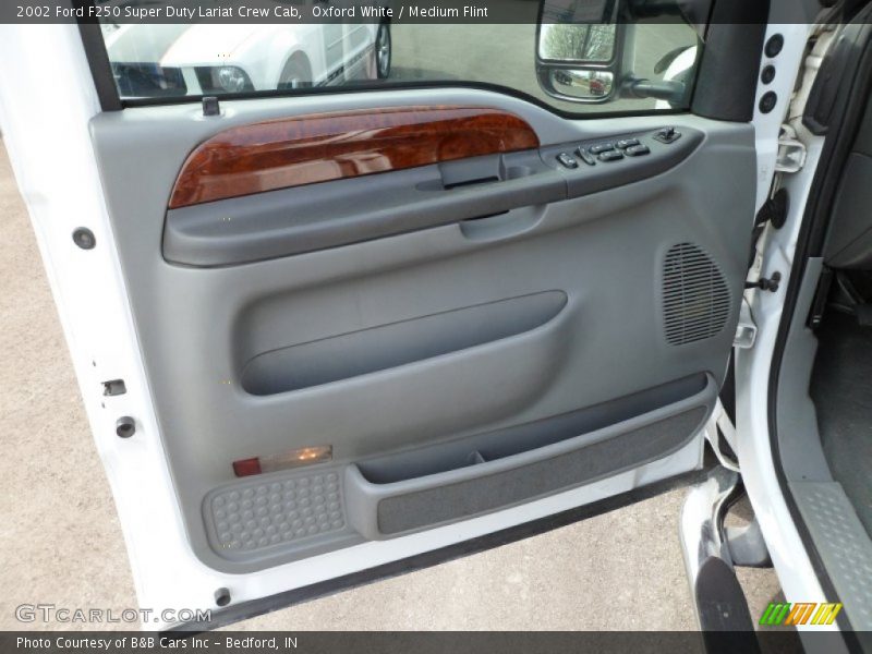 Door Panel of 2002 F250 Super Duty Lariat Crew Cab
