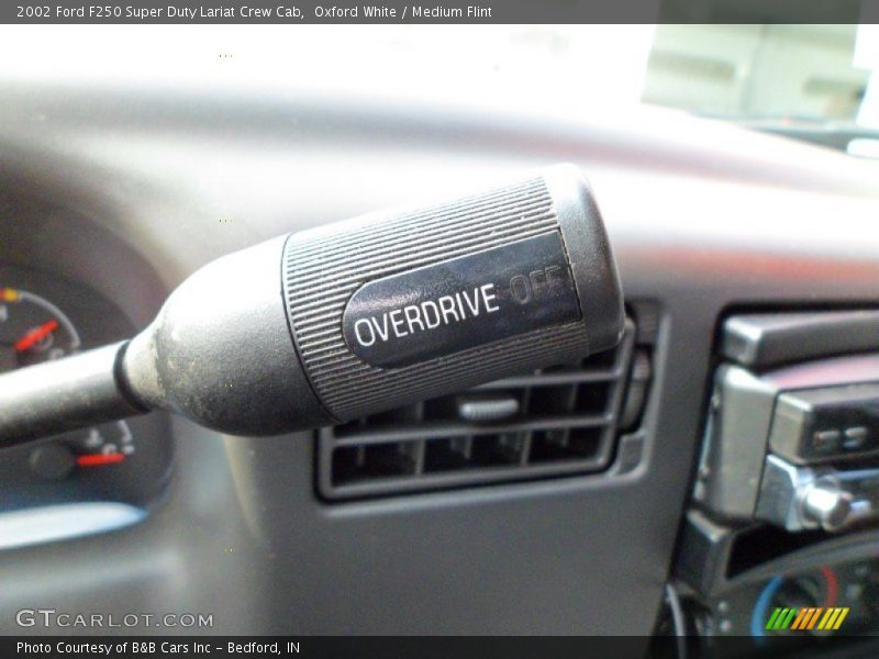Oxford White / Medium Flint 2002 Ford F250 Super Duty Lariat Crew Cab