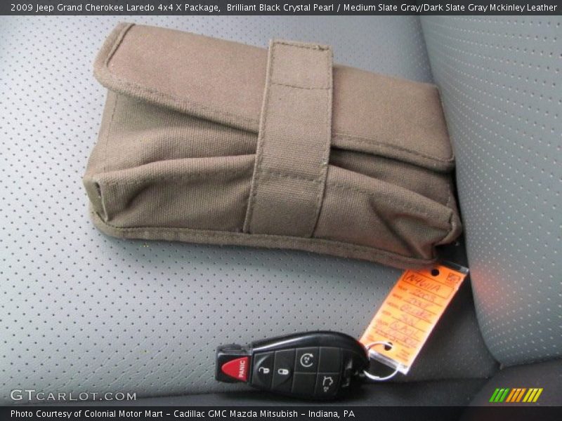 Keys of 2009 Grand Cherokee Laredo 4x4 X Package