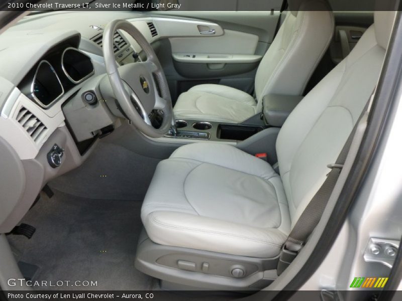 Silver Ice Metallic / Light Gray 2010 Chevrolet Traverse LT