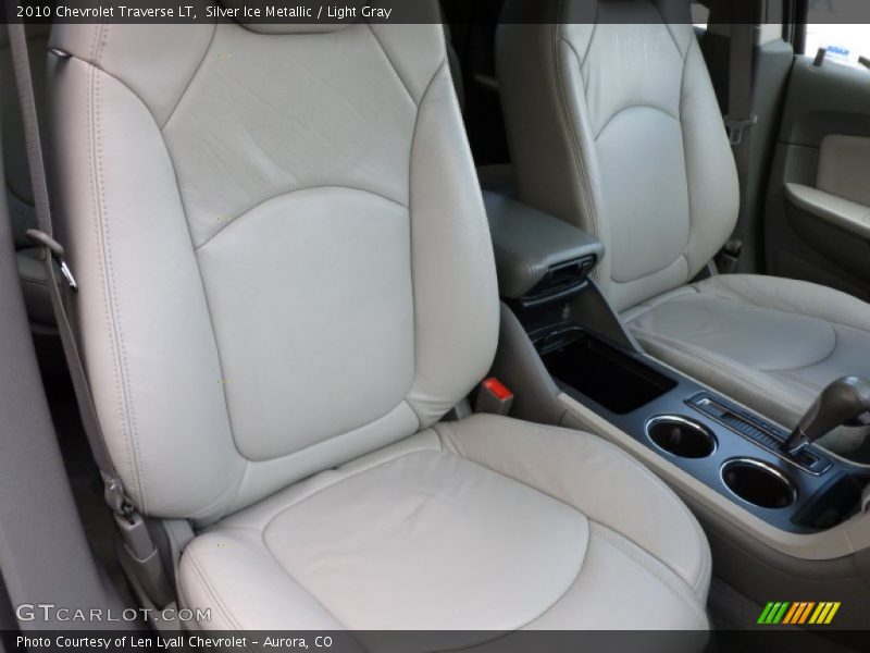 Silver Ice Metallic / Light Gray 2010 Chevrolet Traverse LT